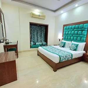 Siris 18 Hotel